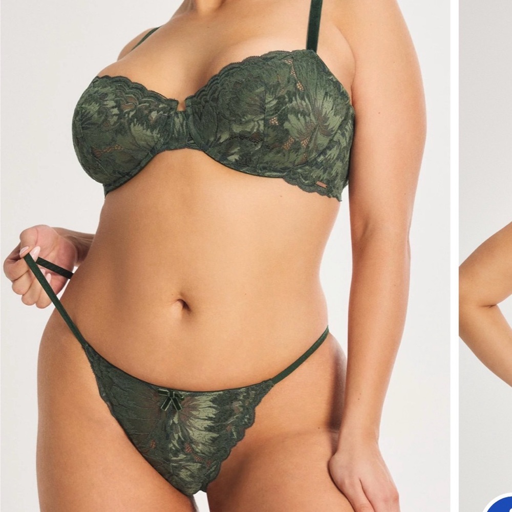 Savage X Fenty Forest Green Lace Bra Set